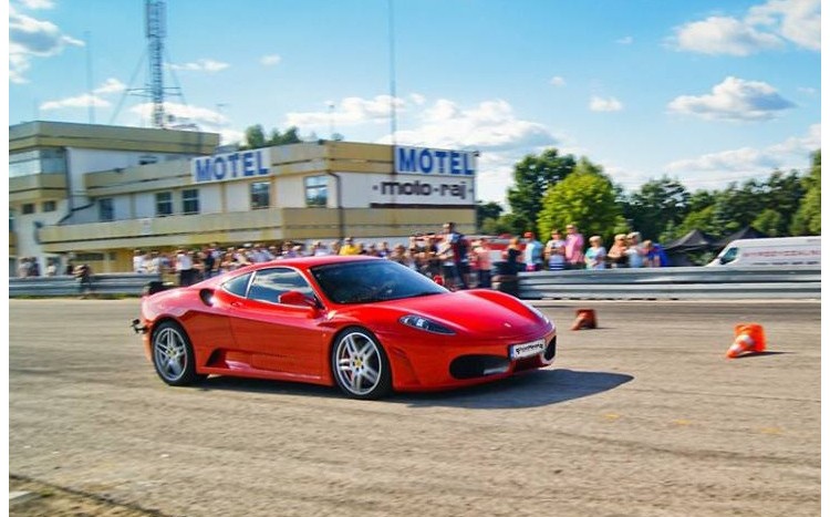 Profil auta Ferrari F430