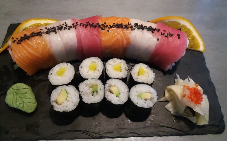 Różne rodzaje sushi