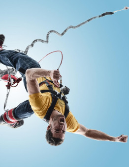 Skok na bungee – wiele lokalizacji