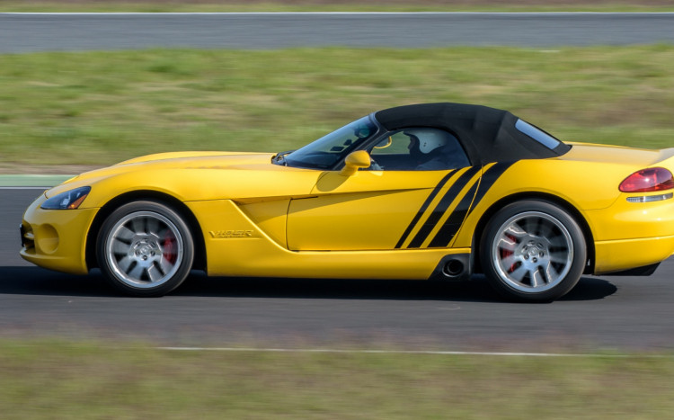 dodge viper srt 10