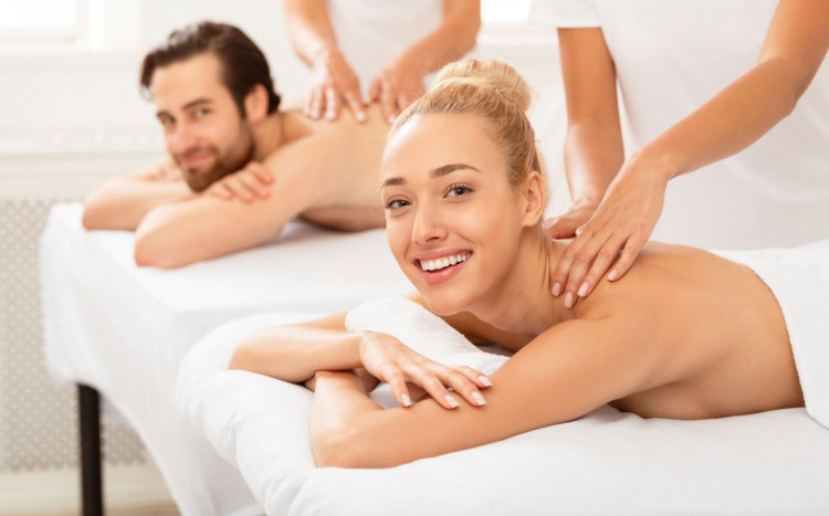 para na masażu w Holy SPA & Cafe