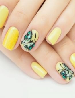 Manicure hybrydowy w Opolu